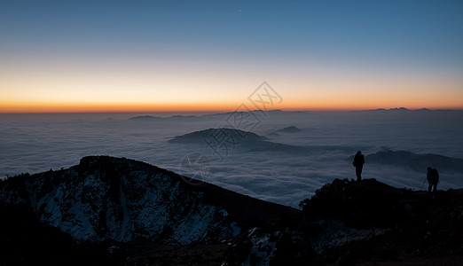 山剪影四川牛背山日出云海风光背景