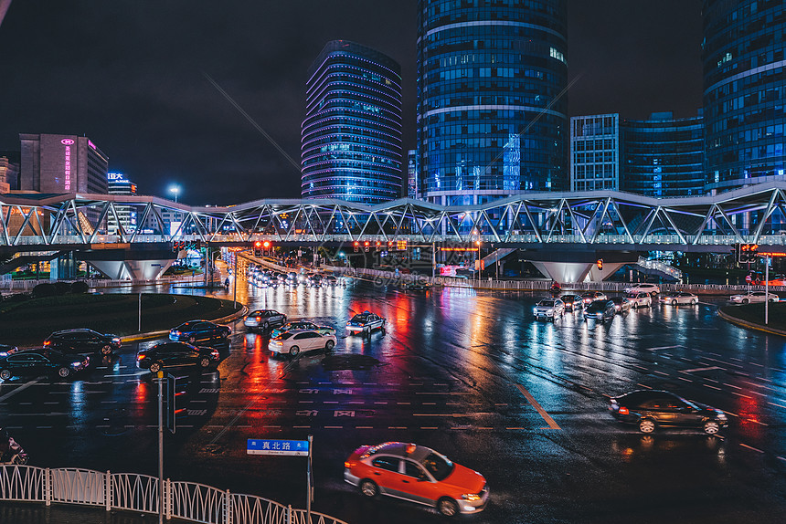 城市夜景交通图片