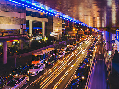 城市夜景交通图片