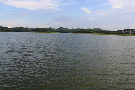 蓝天白云湖水湖水 蓝天白云背景