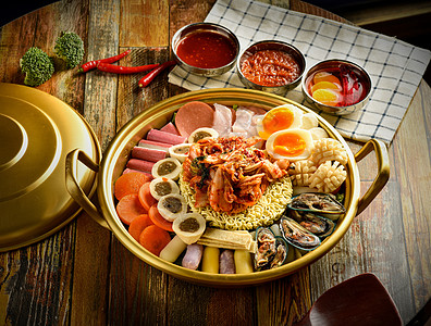 胡萝卜鸡蛋韩国料理海鲜锅背景