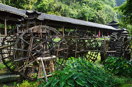 张家界土家族水车图片