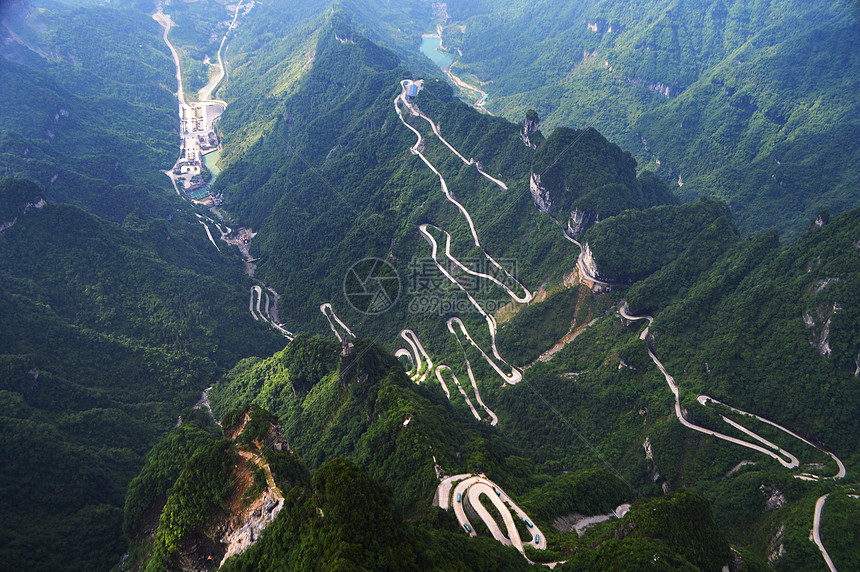 张家界天门山盘山公路图片