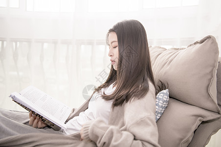 单身女子家居生活图片