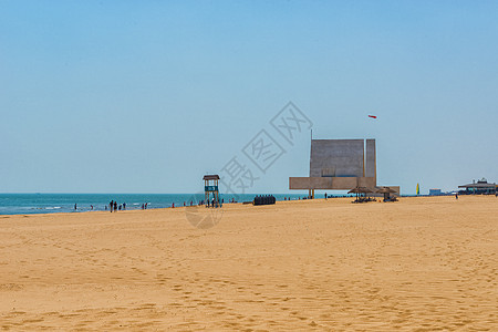 极简主义建筑海边教堂背景