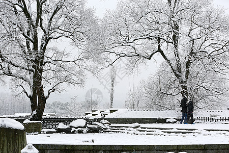 大雪宏村冬天景色背景