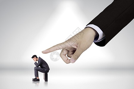 被熬夜商务人士被指责设计图片