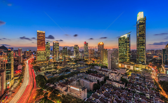 上海璀璨的夜景上海嘉里中心夜景图片