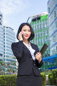 商务女性在打电话图片