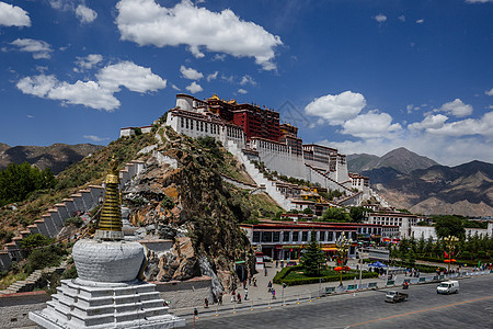 西藏拉萨壮观的布达拉宫风光背景图片