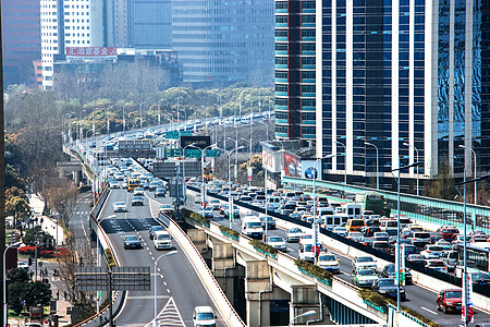 城市高架上的车流图片