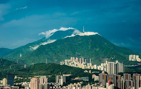 城市山林深圳梧桐山背景