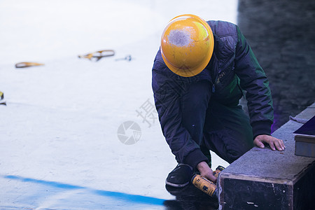 安全帽工人施工工人背景