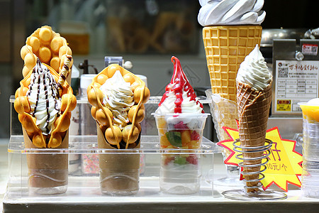冰淇淋水果冰淇淋蛋卷图片素材