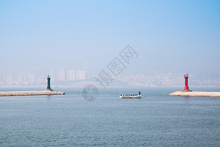 灯塔船威海刘公岛的灯塔背景