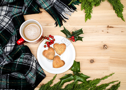 绿色格子围巾和圣诞节日饼干高清图片