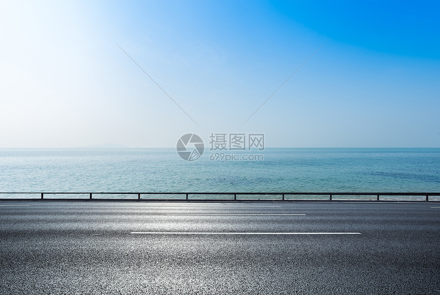 海边公路背景图片
