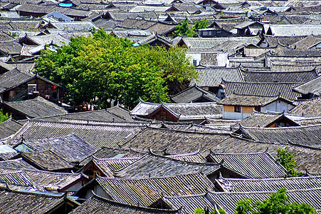 丽江古城老建筑全景背景图片