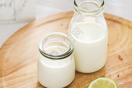 青海酸奶进口鲜奶牛奶拍摄背景
