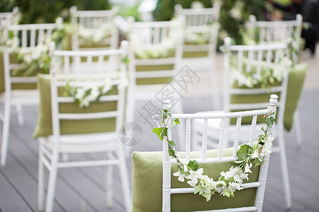 户外婚礼椅子装饰布置高清图片