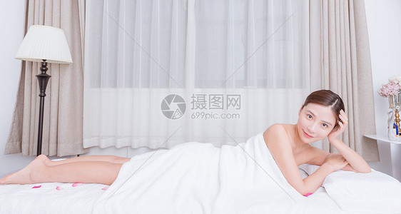 美容养生美女放松休息图片