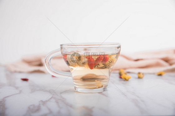 菊花枸杞茶正视图图片