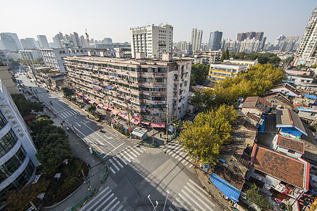 城市发展中的拆迁房背景图片