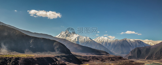 西藏雪山图片