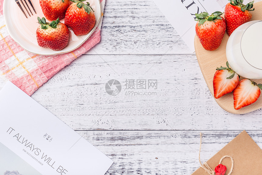 新鲜水果草莓静物图片