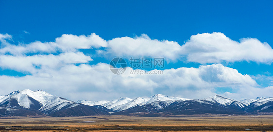 冬季雪山图片