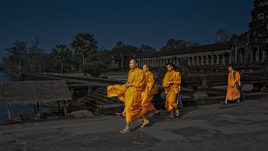 柬埔寨吴哥窟僧人图片