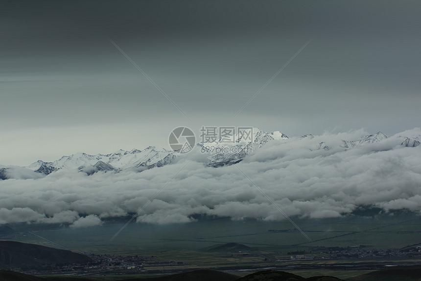 青海雪山图片