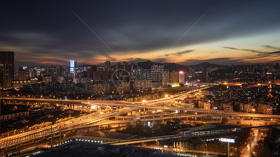 大连东北路城市建筑风光夜景图片