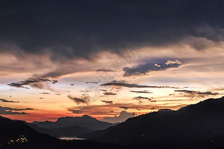 茶园高山彩云背景