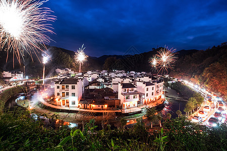 婺源最美圆形村落烟花背景图片