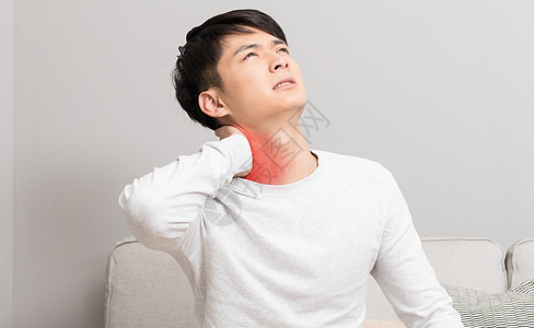 脖子酸痛的男性设计图片