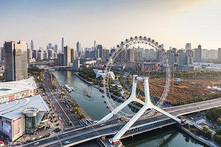 飞驰的马路天津之眼白天背景