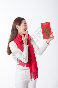 新年女性手拿红包背景图片