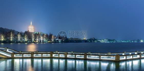 雷峰塔夜景图片