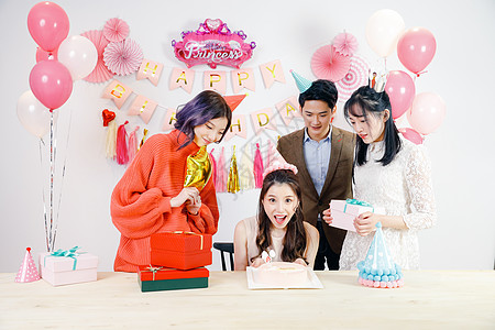 青年生日聚会party图片素材