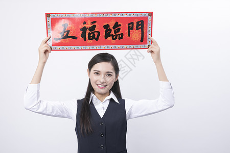 中国风新年海报手拿新年装饰的职业女性背景