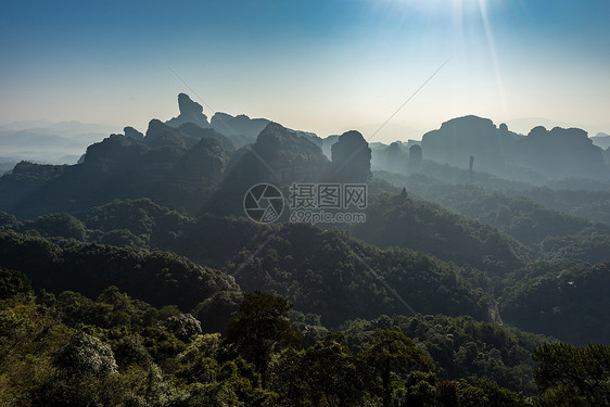 丹霞山之帽峰山图片