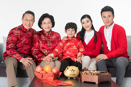 春节全家人客厅团聚图片