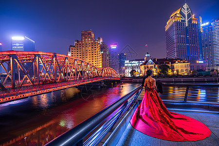 礼服馆上海外白渡桥夜景背景