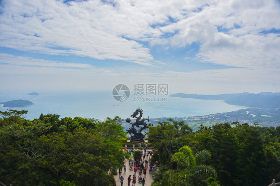 三亚亚龙湾天堂森林公园登高远眺海景图片