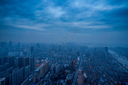 最高点俯瞰城市图片