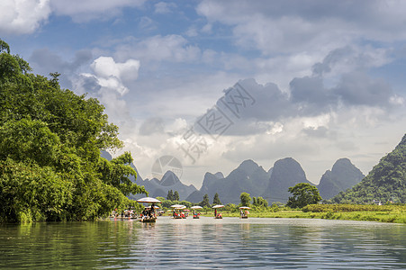 遇龙河竹筏漂流著名旅游景点高清图片素材