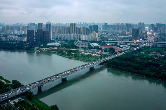 武汉汉江两岸城市风景图片