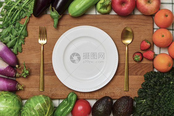 蔬菜组合与菜板餐盘素材图片