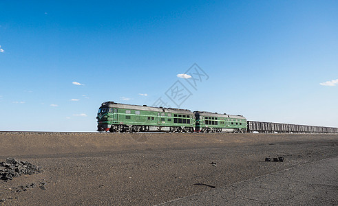 西部绿皮火车图片